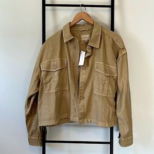 NWT American Eagle Cropped Light Button Up Jacket Distressed Size Large